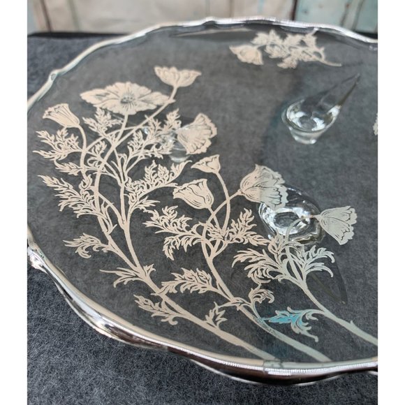 Silver City Glass Co. 3 Footed Dish 7.5" across, 1.25" Height Clear, Silver G - Picture 2 of 4